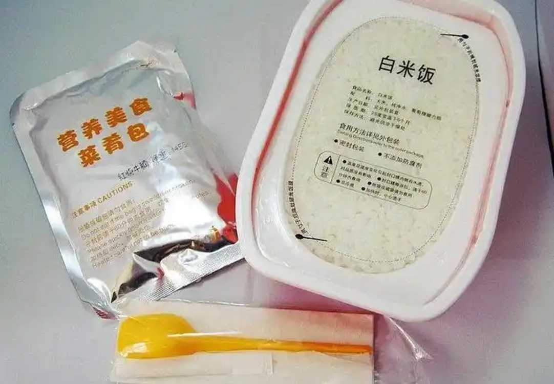 日產10萬份！呂工機械自動米飯包裝機：灌裝封口殺菌三合一，產能翻倍