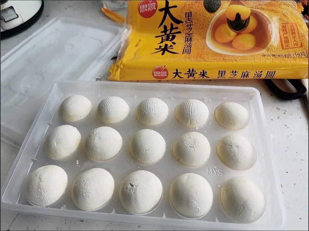 智凍未來，包攬高效：呂工機械開啟速凍食品包裝新紀(jì)元